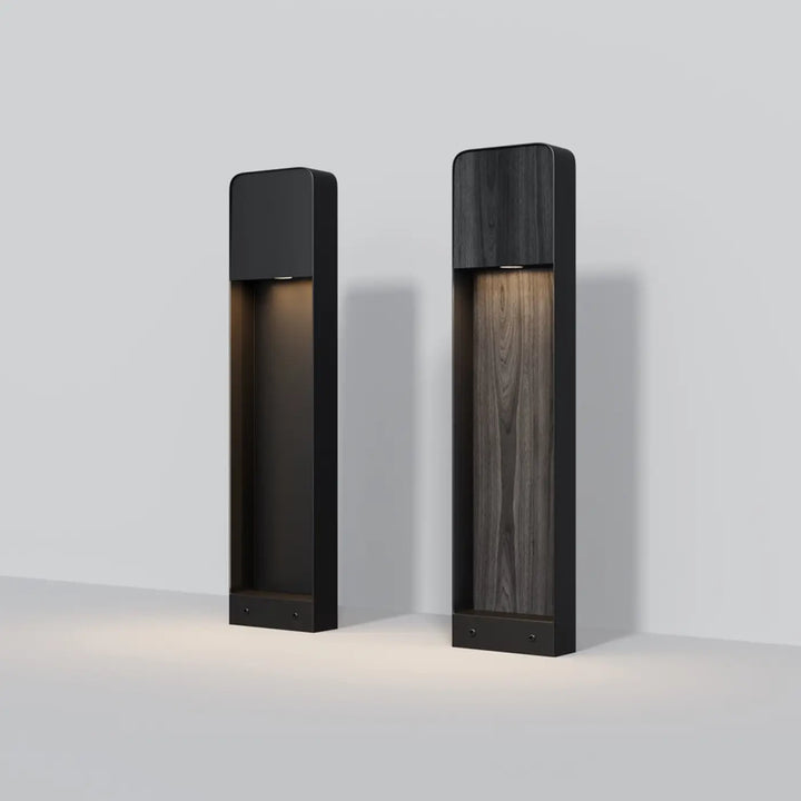 Borne extérieure cadre vertical en noir avec effet bois et panneaux accent bois grain pour éclairage extérieur moderne