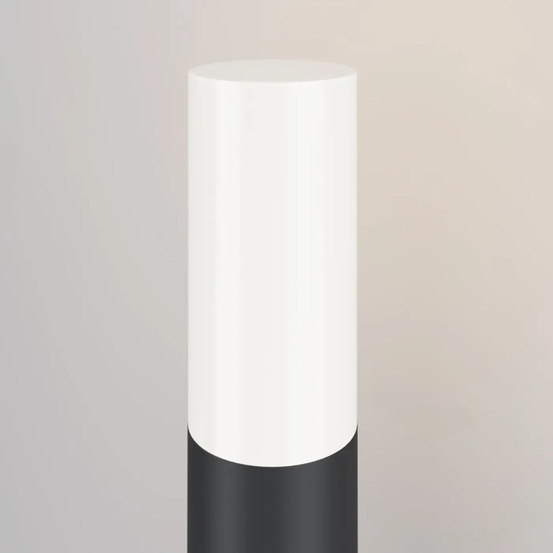 Borne extérieure willis avec colonne fine élégante, abat-jour cylindrique blanc brillant et base noire mate