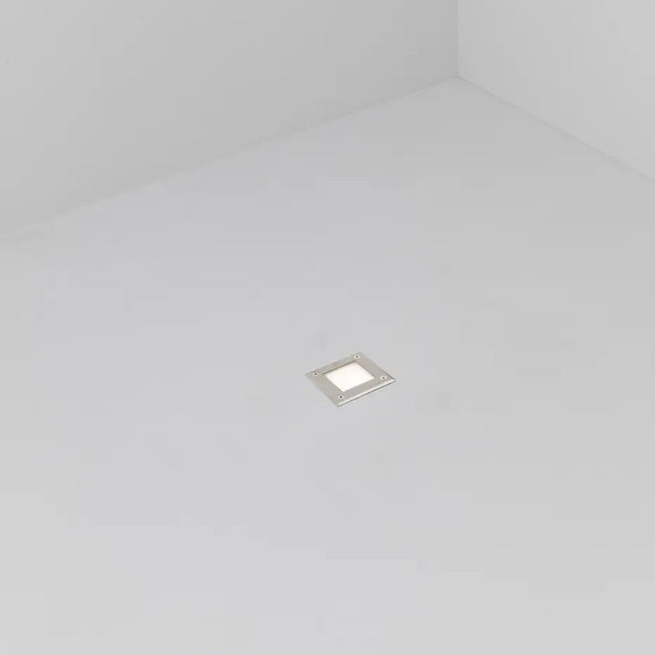 Détail : encastré extérieur LED 18