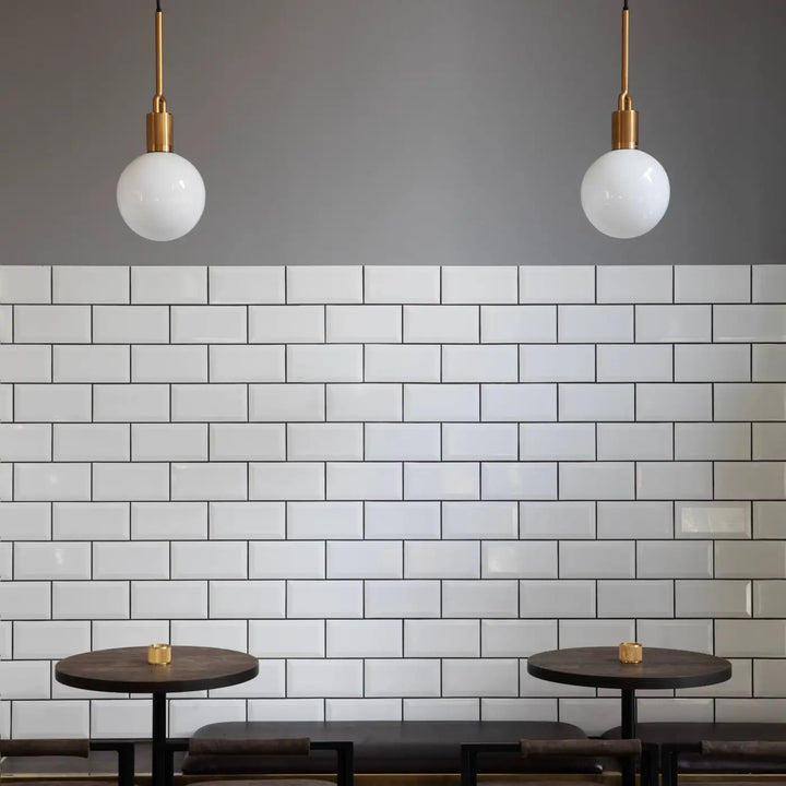 Globe Forked Medium dans un intérieur #couleur_blanc