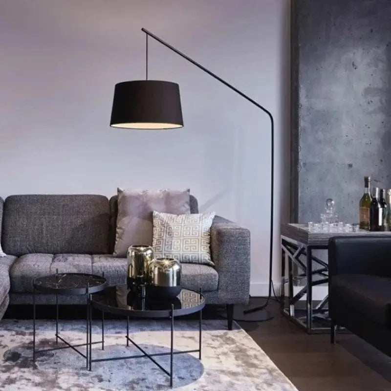 Grand Lampadaire Arc En Aluminium Noir Au Style Élégant