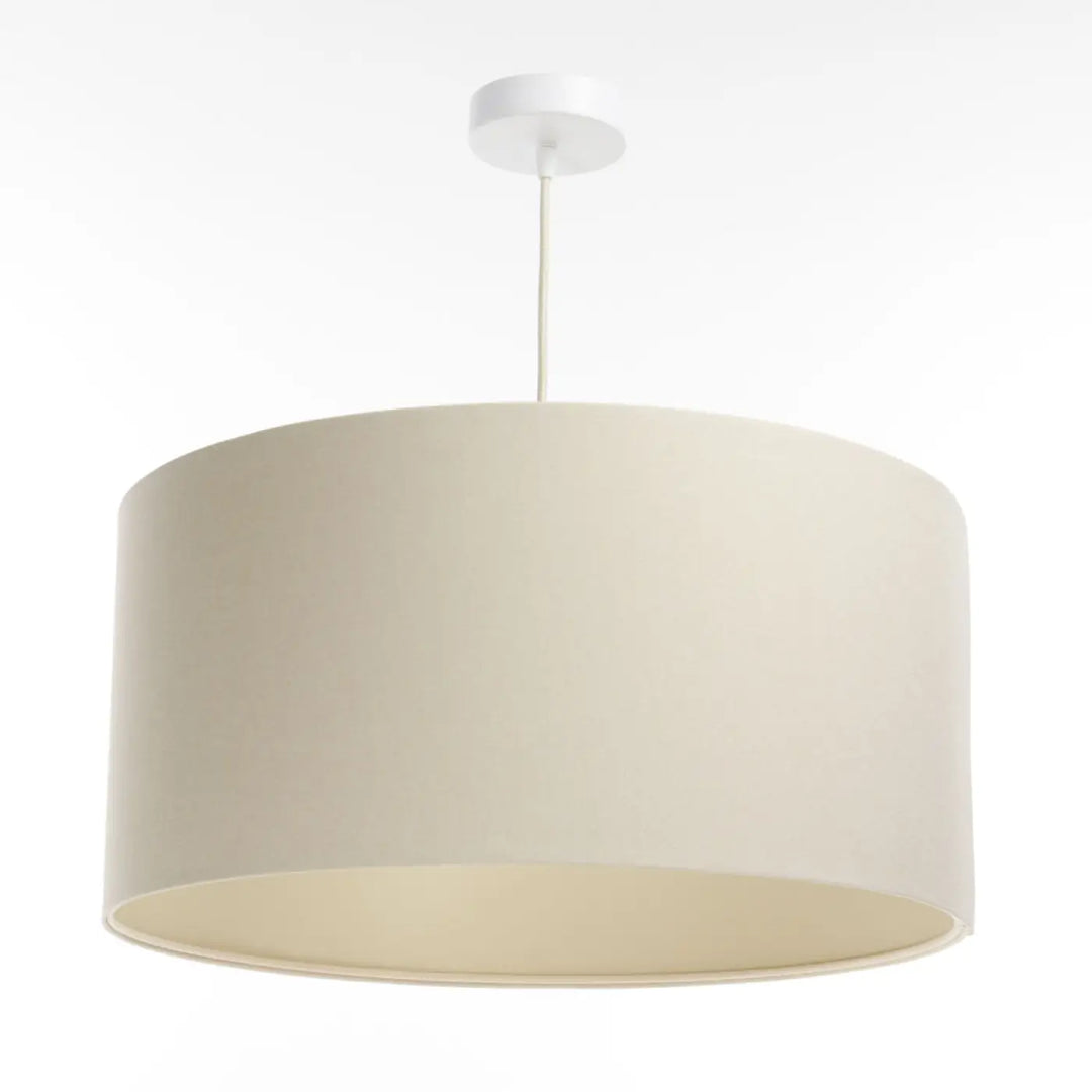 Suspension luminaire crème avec abat-jour cylindrique en tissu crème et fixation plafond blanc pour décoration intérieure élégante