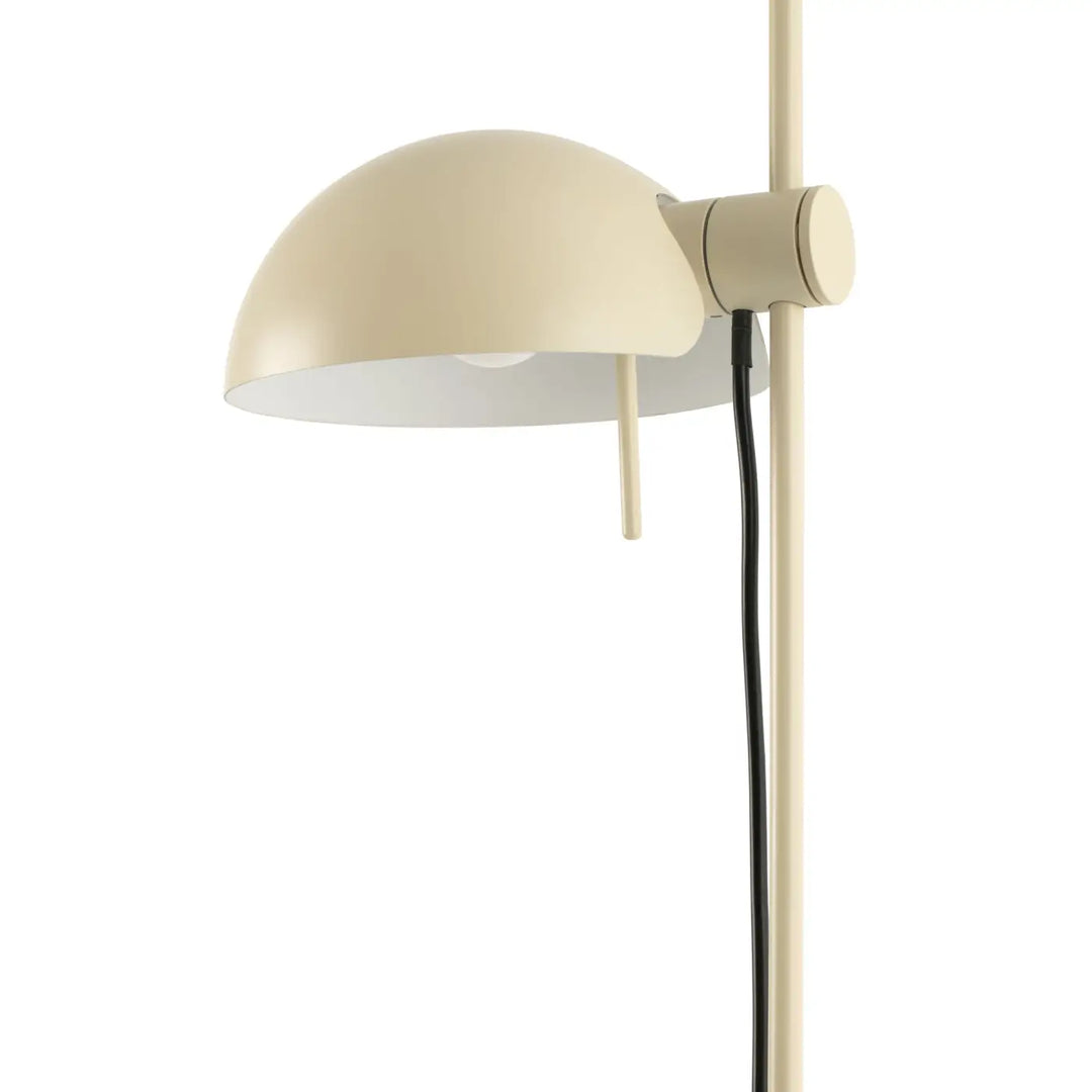 Détail du lampadaire Matilda beige