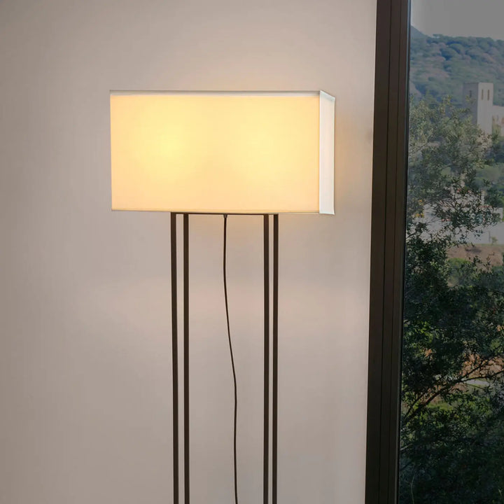 Lampadaire Vesper de Faro Barcelona en situation