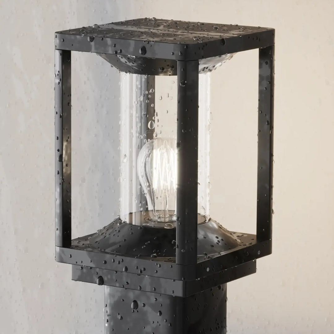 Lampadaire extérieur cell en aluminium graphite avec diffuseur transparent et tête lumineuse en métal noir