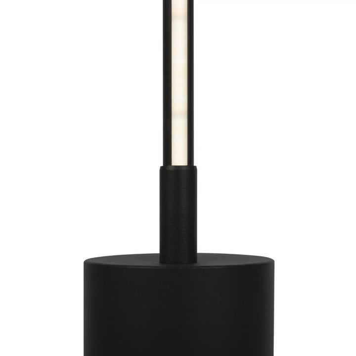 Lampadaire flow en aluminium noir avec lumière réglable et design moderne doté d’une bande lumineuse verticale éclairée