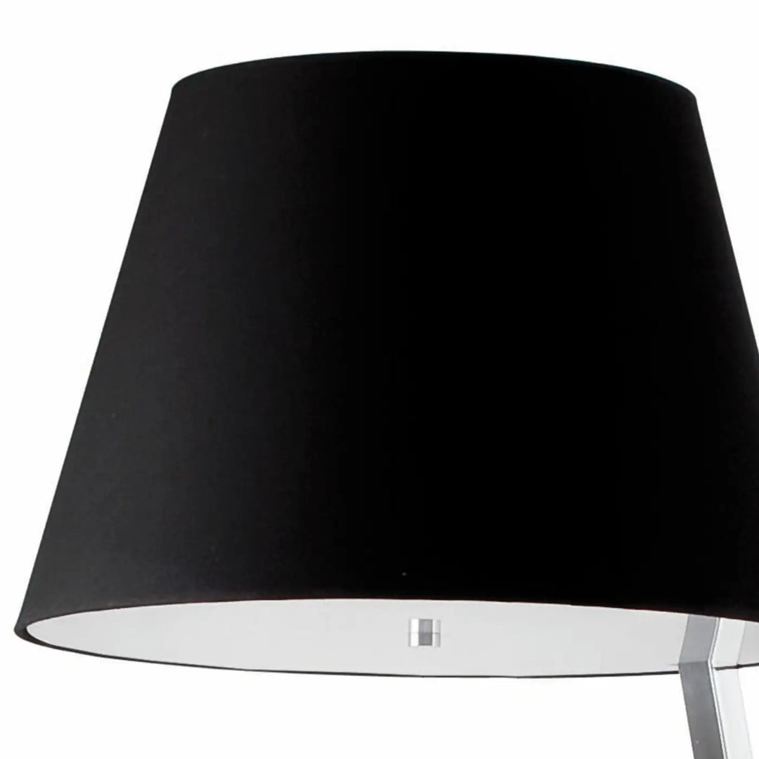 Abat-jour noir et diffuseur du lampadaire Moma
