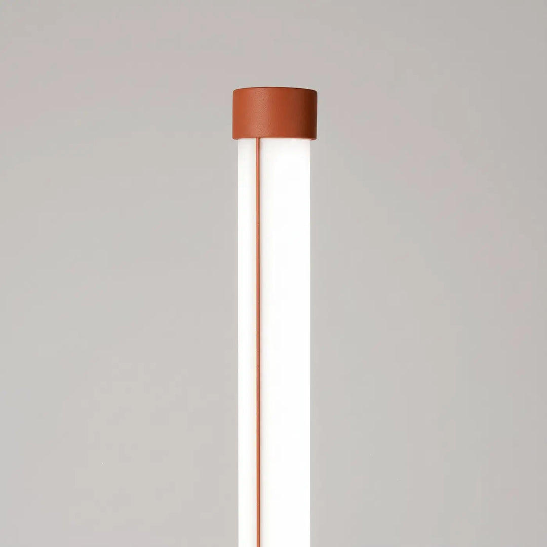 Lampadaire TRANG ocre rouge détail du sommet du tube
