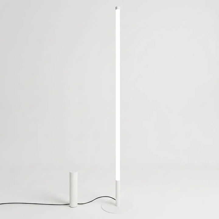 Lampadaire TRANG blanc éteinte, vue d'ensemble