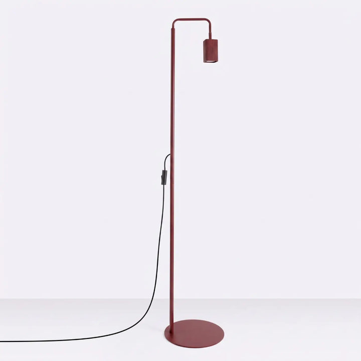 Lampadaire Rayo bordeaux à spot rainuré, éteint