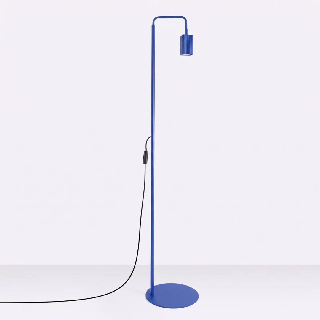 Lampadaire Rayo outremer à spot rainuré, éteint