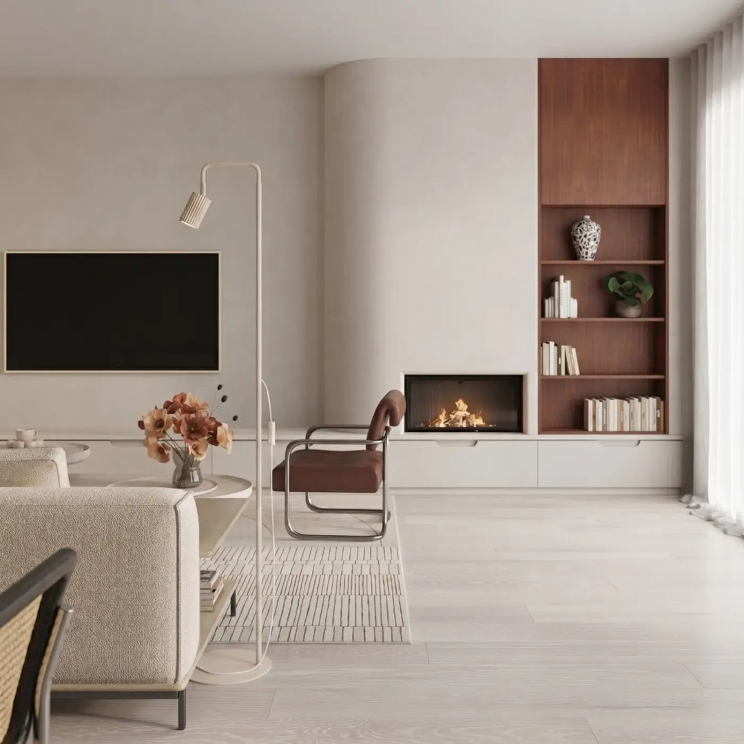 Lampadaire beige dans un salon