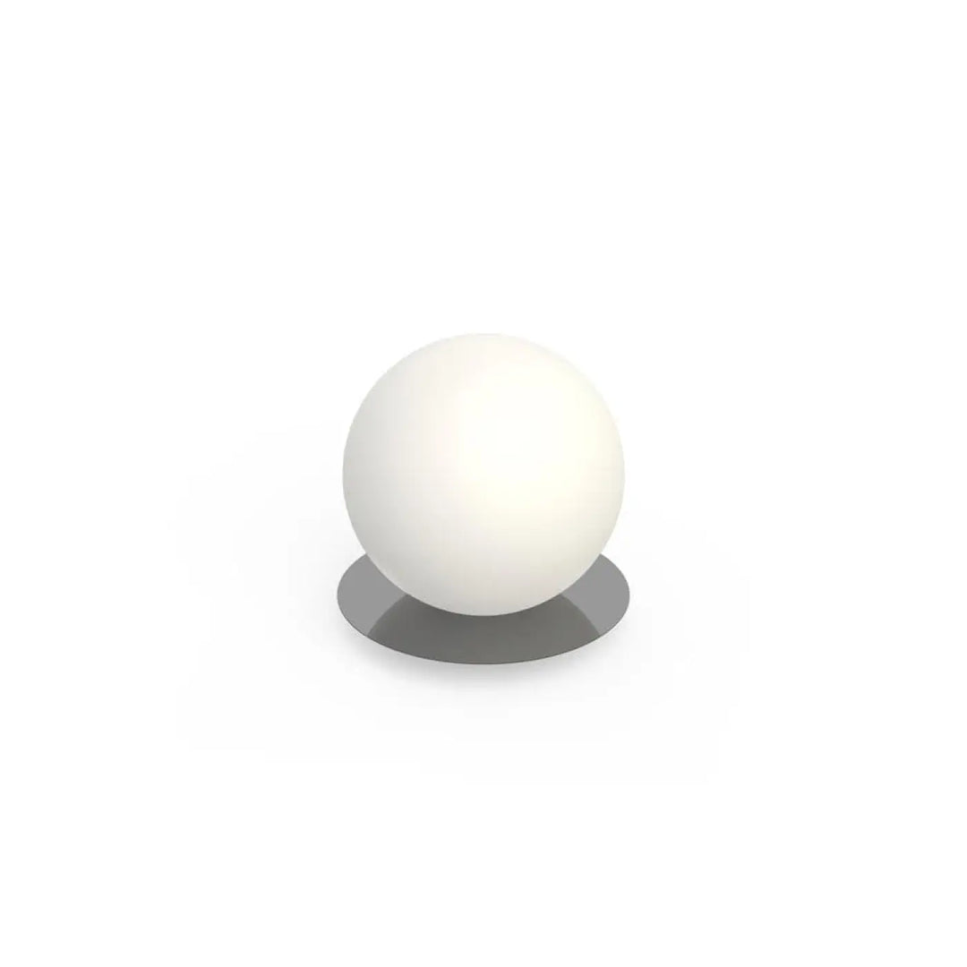 Lampe à poser Bola Sphere grise, globe en verre opale de 20 cm