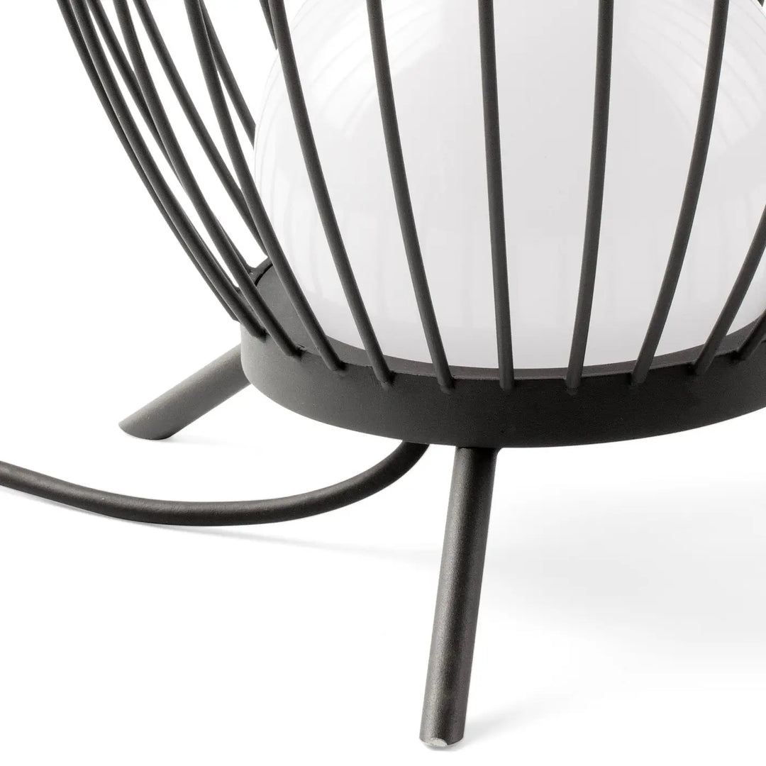 Détail : lampe extérieure Cage