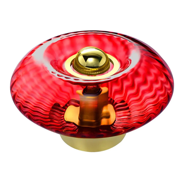 Lampe de chevet grace avec bouton en verre soufflé rouge vibrant et centre doré texturé de la collection grace