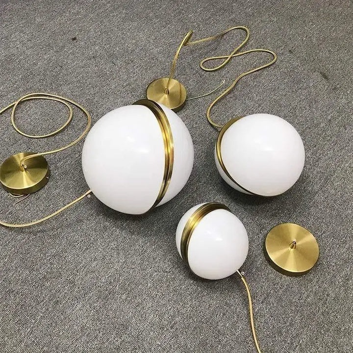 Lampe Suspendue Boule En Verre Opale Moderne