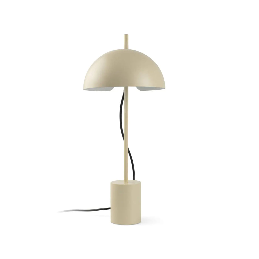 Détail de la lampe de table Matilda beige