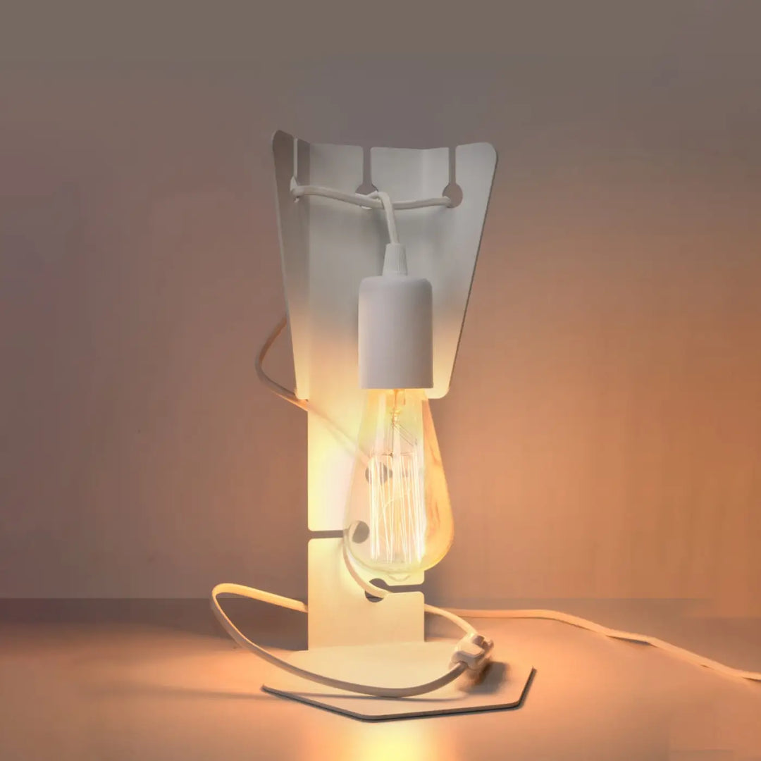 Lampe arby blanche avec cadre géométrique métal et ampoule edison pour décoration d’intérieur moderne bureau arby
