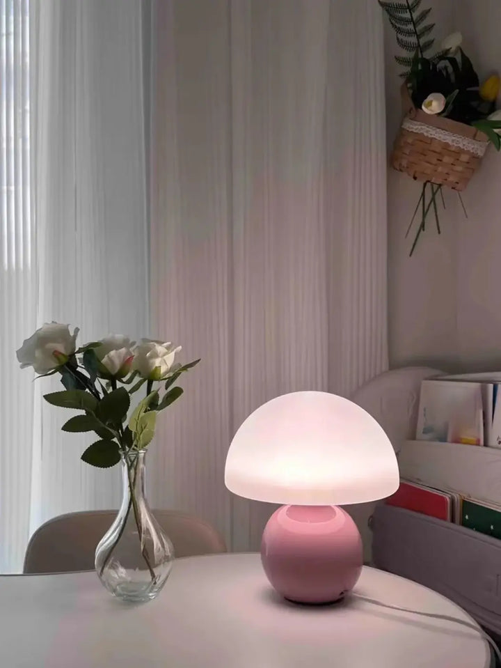 Lampe de table design champignon en verre opalin