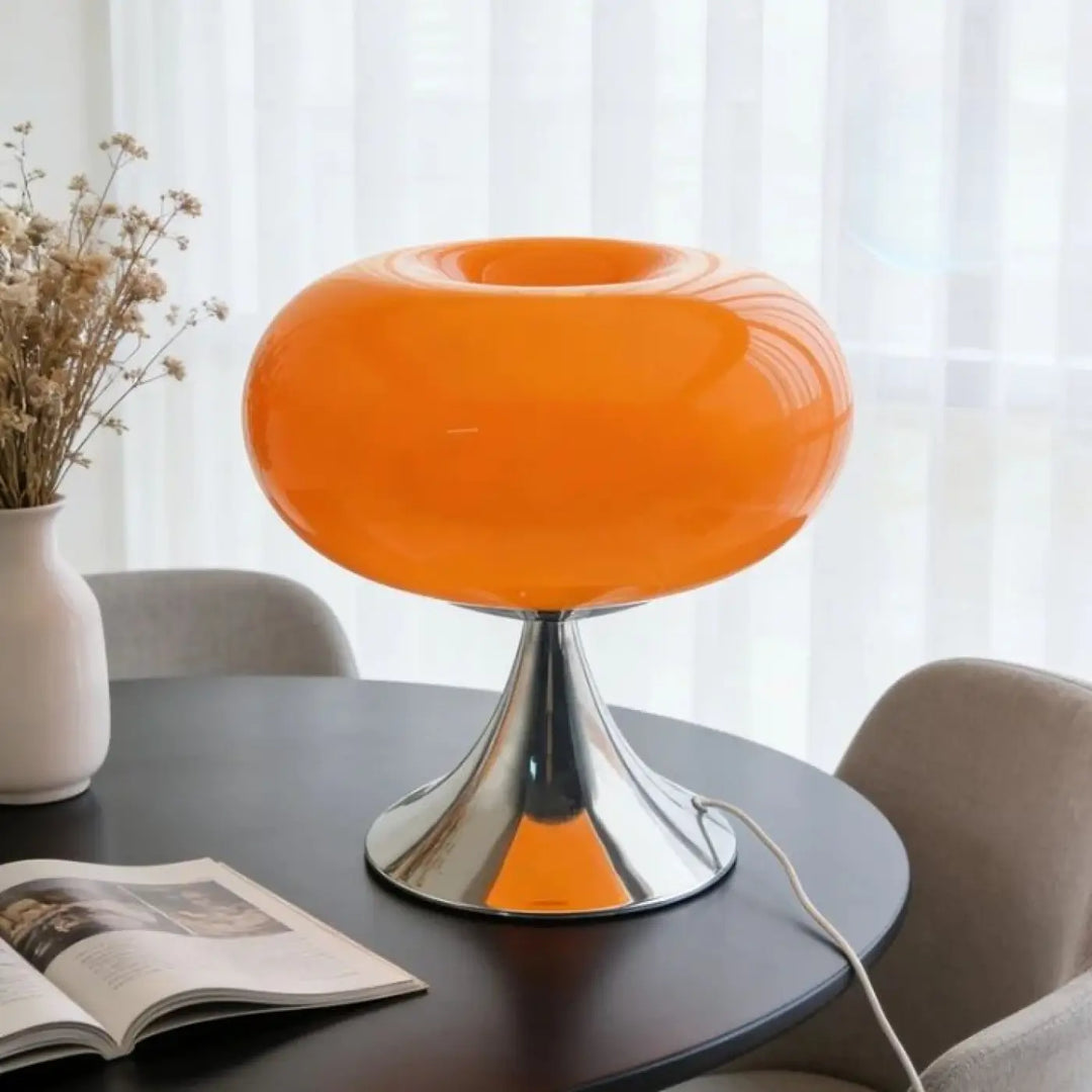 Lampe de table puffel avec lampe champignon en verre orange vif et base chrome élégante, idéale pour salon ou bureau