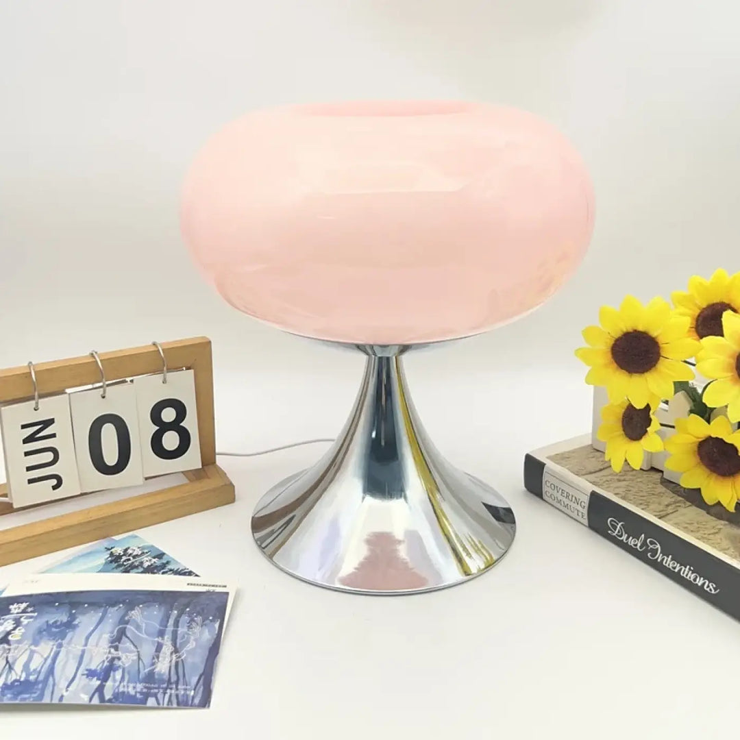 Lampe de table puffel en verre rose blush avec base en chrome, élégante, adaptée pour salon ou bureau moderne