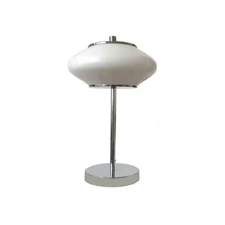 Lampe de table albry avec verre blanc opalin et base chrome poli pour un design vintage élégant