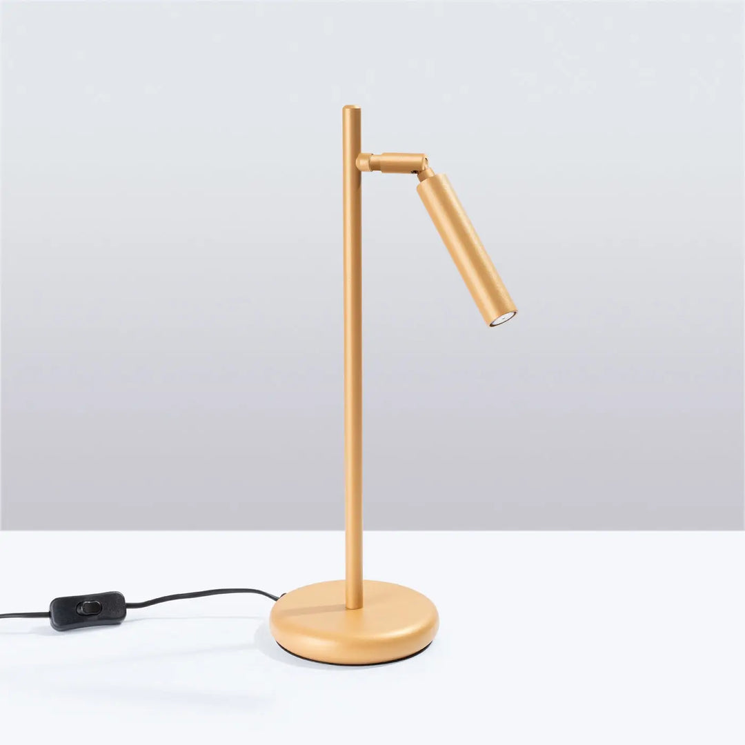 Lampe a poser bureau pastelo or avec tête cylindrique en métal doré ajustable fabriquée à partir de matériaux élégants