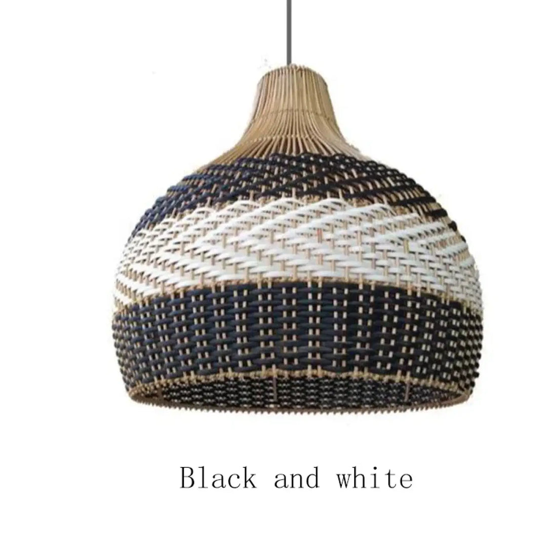 Luminaire noir et blanc en rotin design écologique et chic