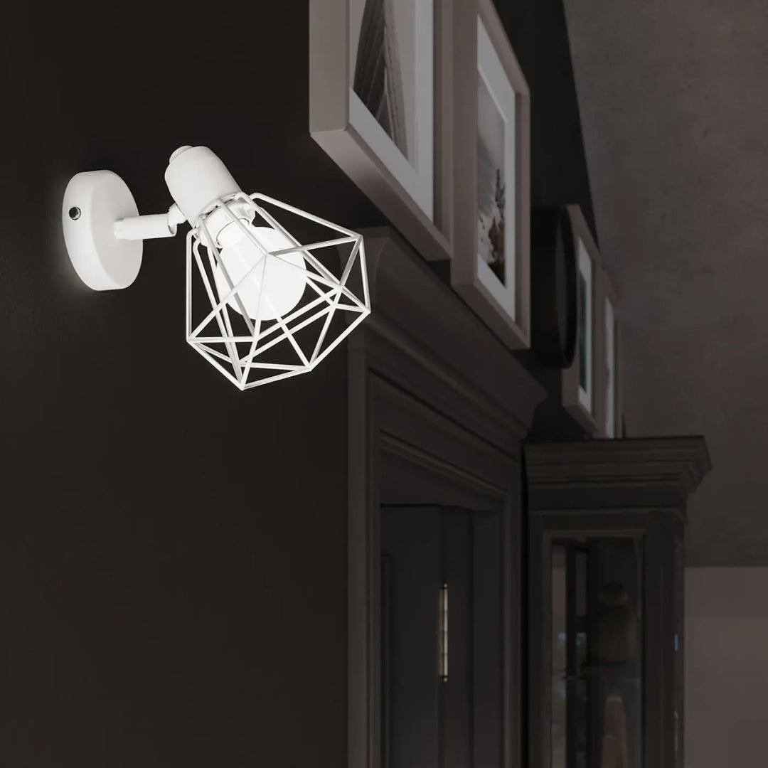 Luminaire plafonnier blanche série artemis avec applique cage géométrique créera une atmosphère intime