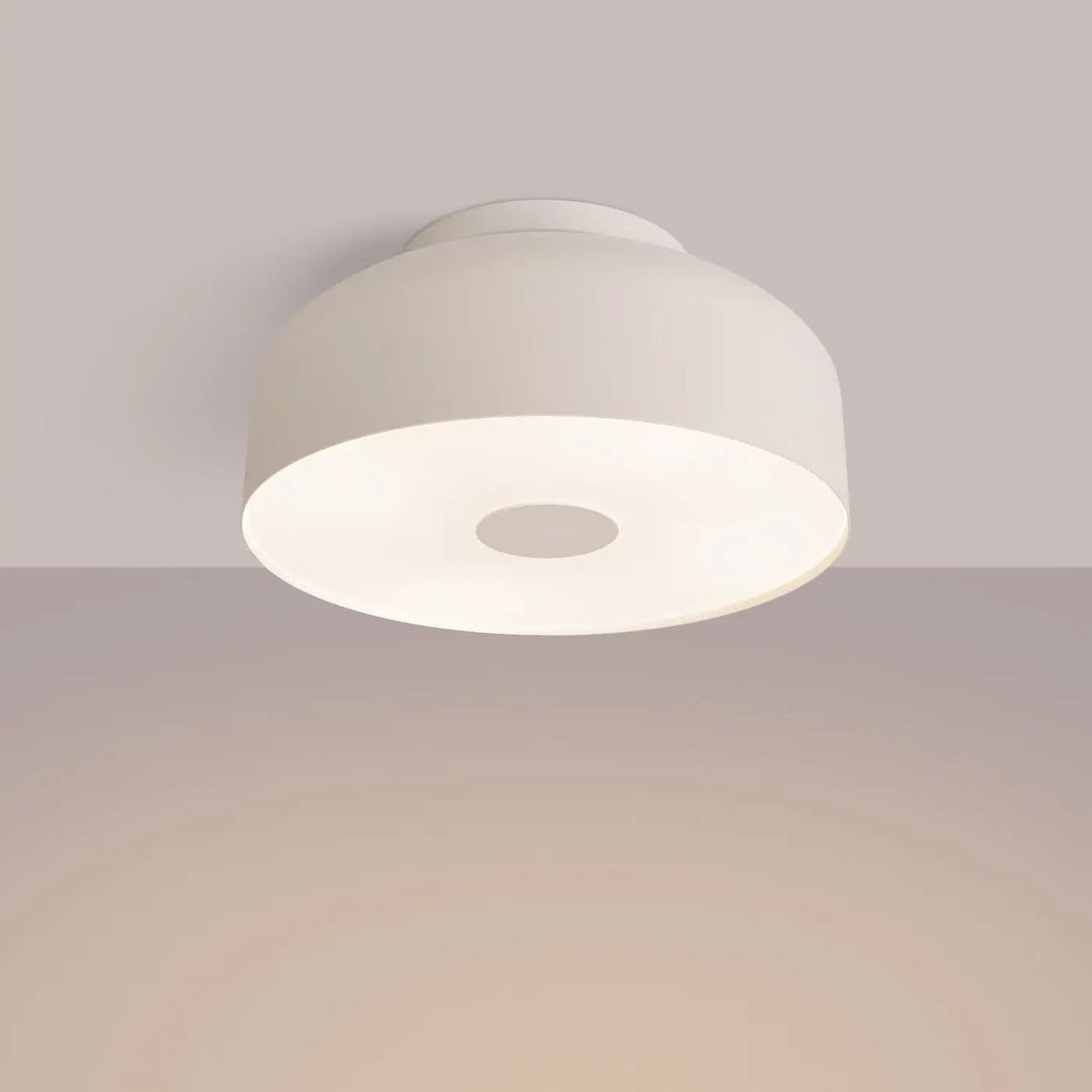 Plafonnier omiq beige avec design exceptionnel allie simplicité et élégance moderne pour éclairage suspendu