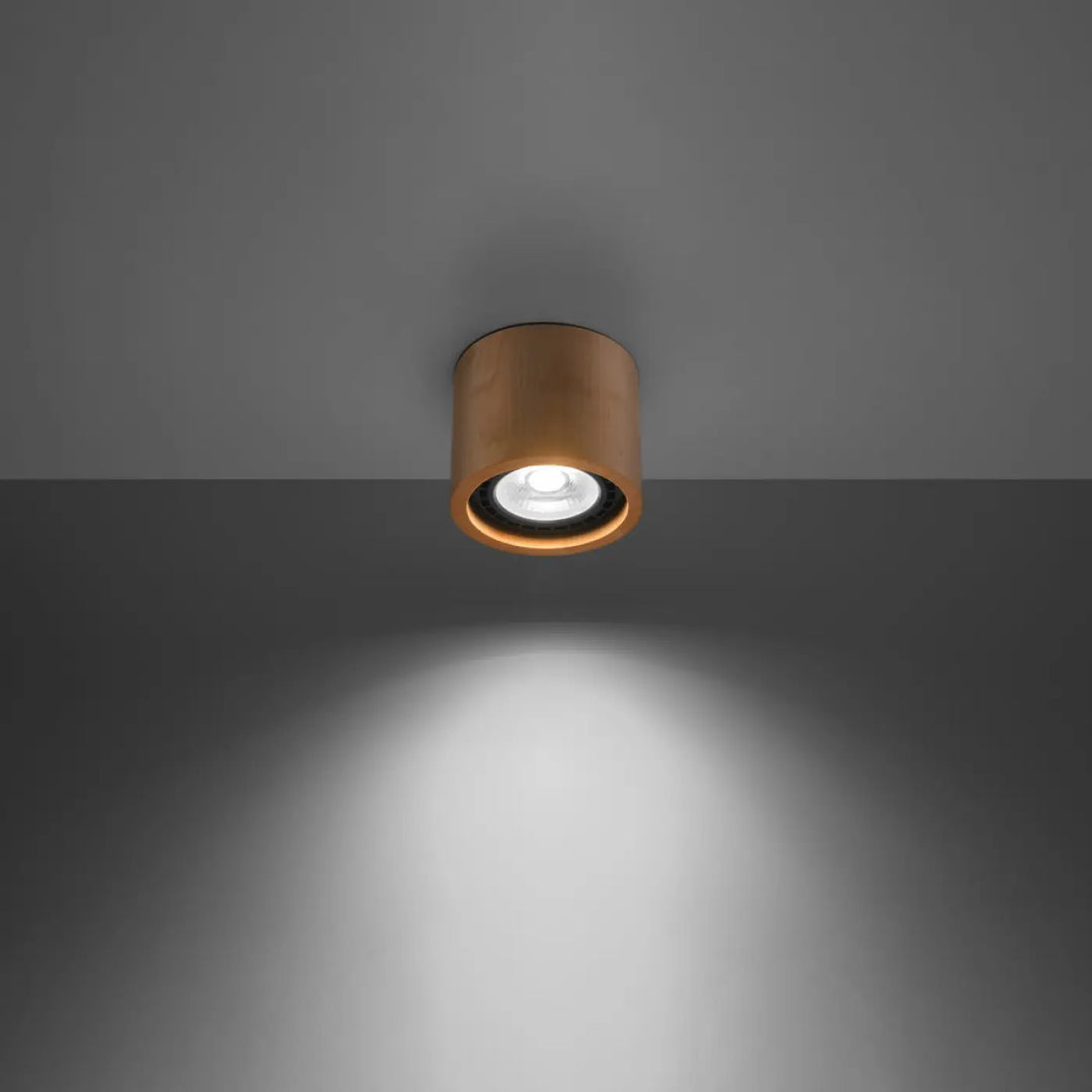 Plafonnier basic bois naturel en finition cuivre avec ampoule led blanc chaud pour sentez mieux ambiances
