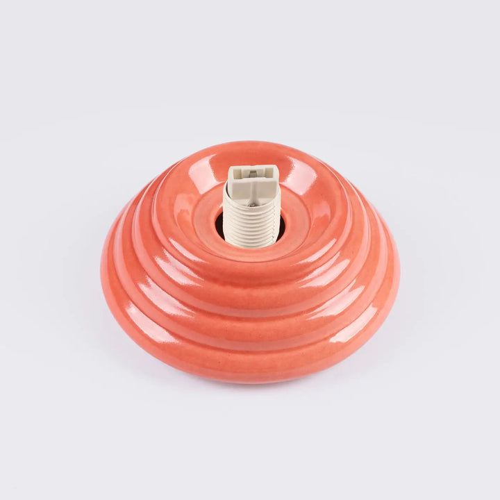Base de lampe zori corail en céramique avec rainures concentriques et douille beige pour belle décoration