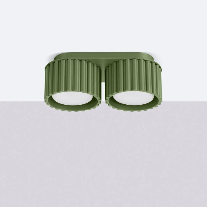 Luminaire Plafonnier vert olive éteinte, vue rapprochée