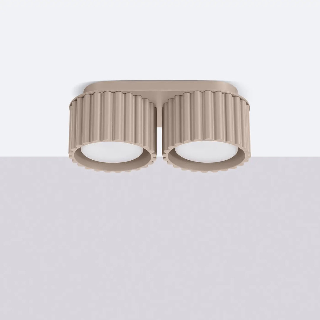 Luminaire Plafonnier taupe éteinte, vue rapprochée