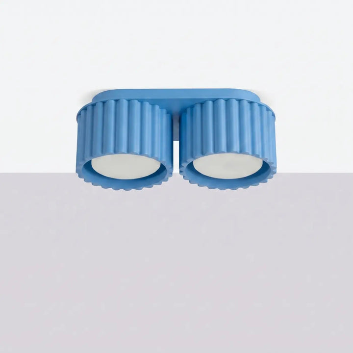 Luminaire Plafonnier bleu clair éteinte, vue rapprochée