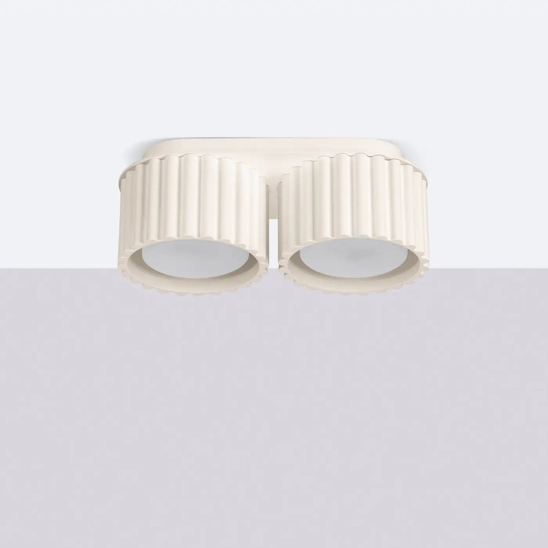 Luminaire Plafonnier beige éteinte, vue rapprochée
