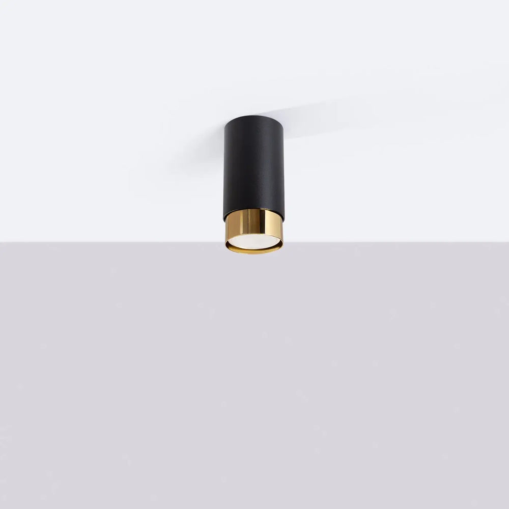 Luminaire plafonnier nero 12,5 noir doré design moderne allie élégance avec un cylindre encastré orné d’un anneau doré