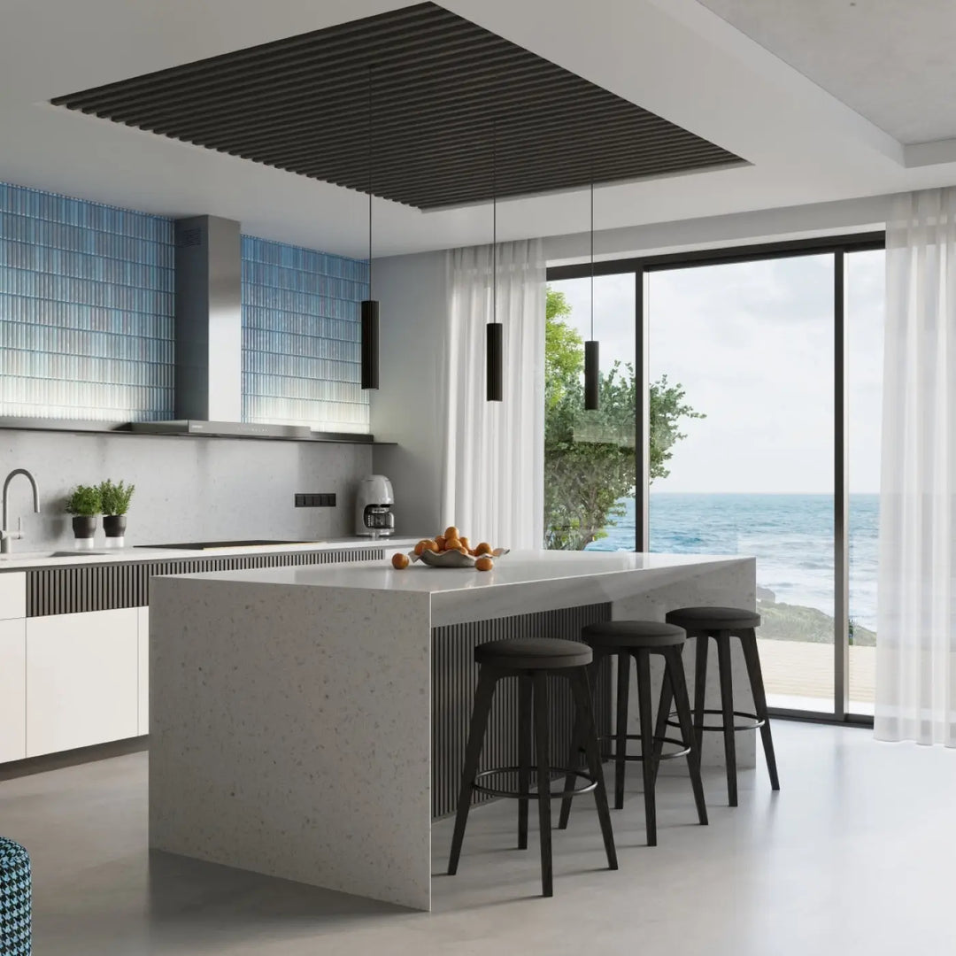 Modern black bar stools with sleek metal frames and cushioned seats complement the plafonnier karbon allie design minimaliste