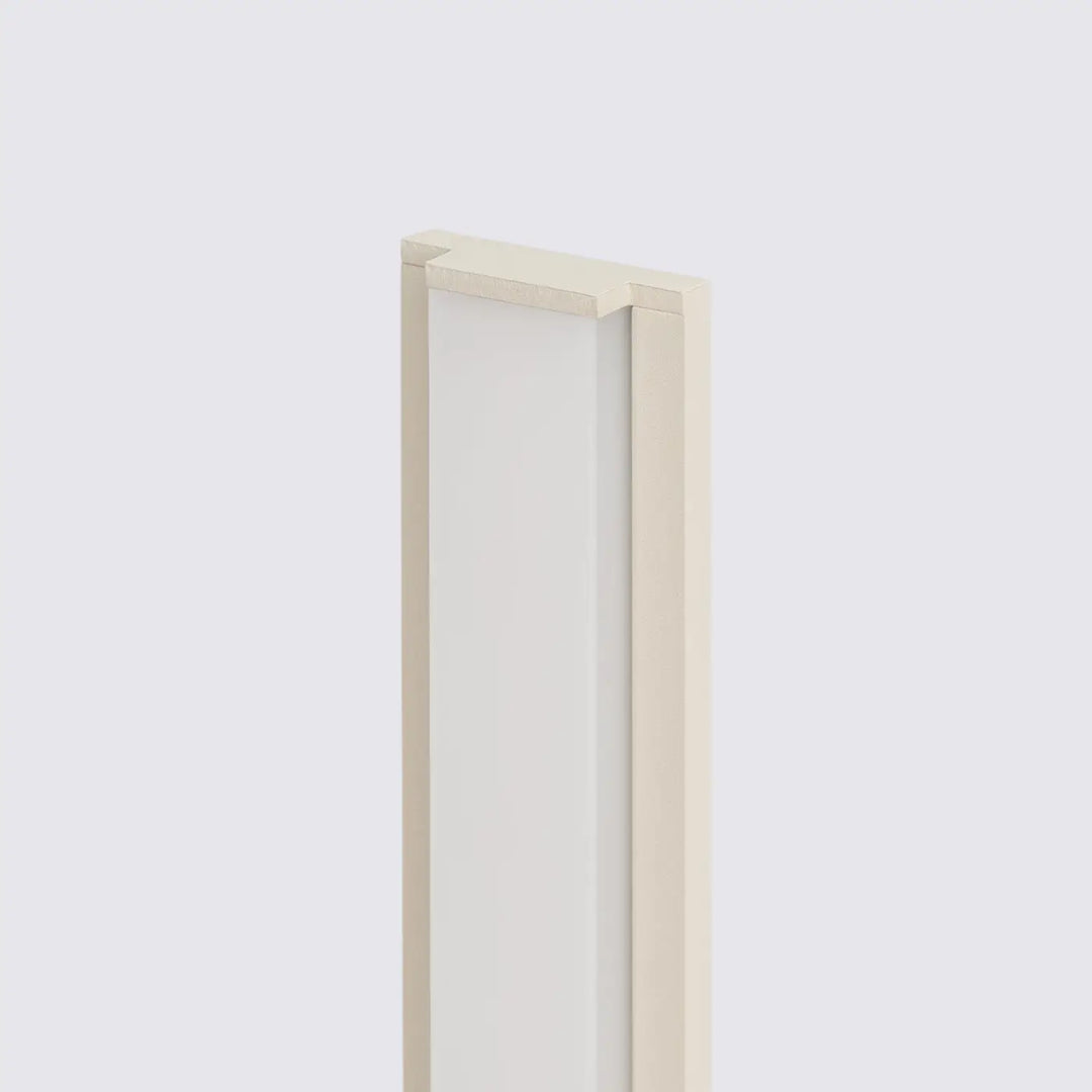 Applique murale lahti beige avec panneau en verre dépoli allie design moderne et fonctionnalité pratique
