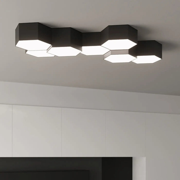 Luminaire plafonnier sunde 13 noir avec six panneaux lumineux et formes géométriques hexagonales modernes