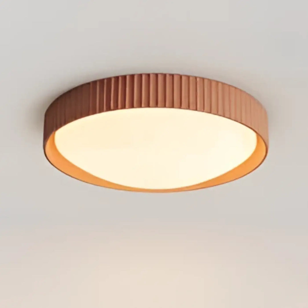 Luminaire plafonnier stria avec cadre en bois nervuré couleur chaude et éclairage diffus doux pour plafonnier design reliefs graphiques