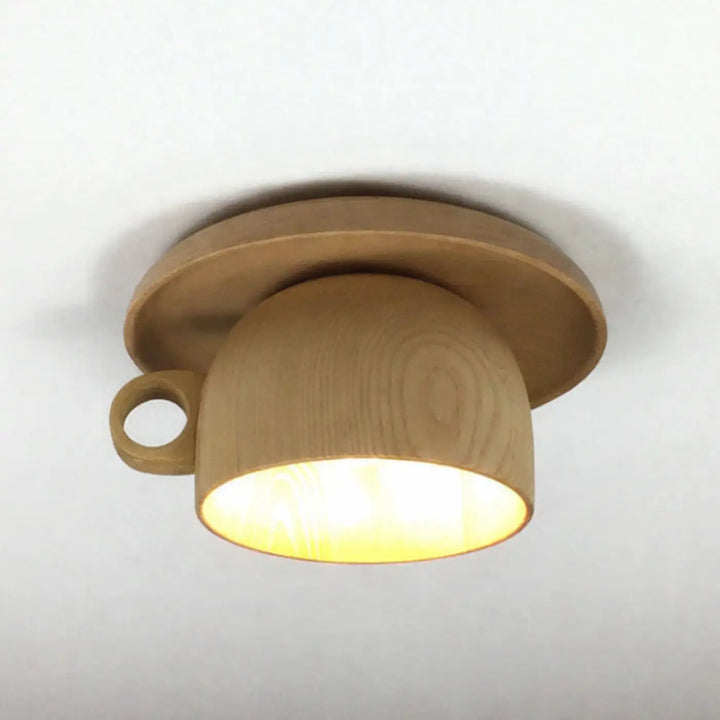 Luminaire plafonnier cup-shaped en bois chaud avec anse et base plate pour un plafonnier minimaliste