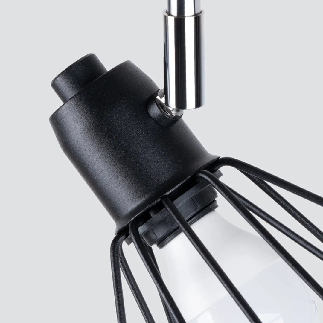 Luminaire plafonnier série artemis noir en métal avec finition mate et support chromé créant une atmosphère intime