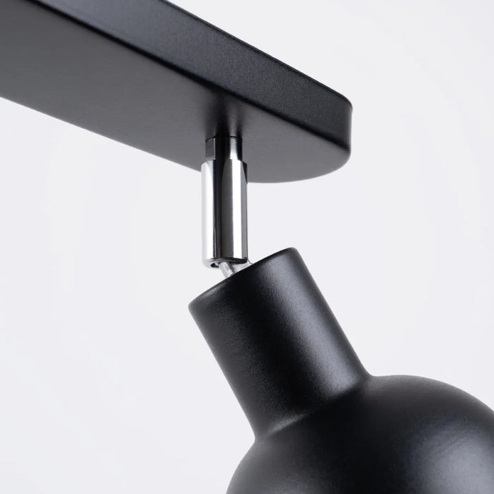 Luminaire plafonnier elba 2 noir avec finition mate noire et accents chrome minimalisme combiné et éléments subtils