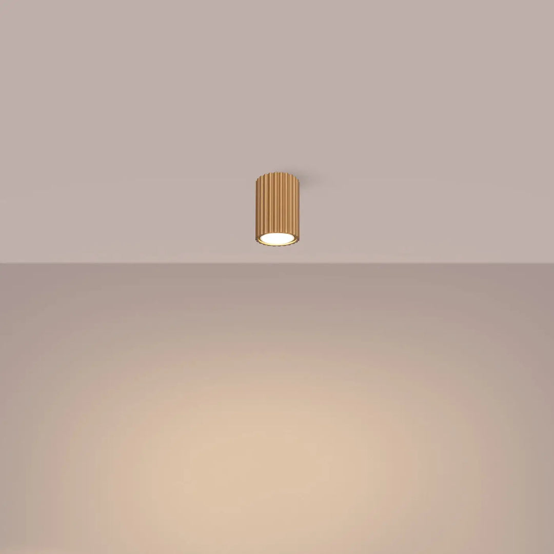 Luminaire plafonnier karbon 10 or cylindrique avec finitions or brossé et ampoules gu10 interchangeables design minimaliste
