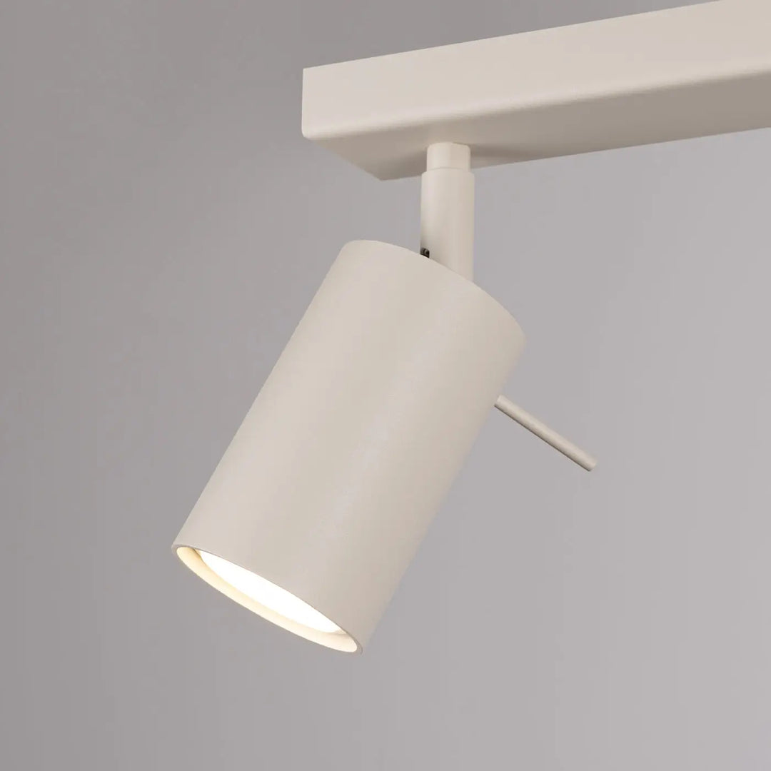 Luminaire plafonnier ring 2 beige avec tête ajustable en cylindre blanc mat pour éclairage flexible et minimalisme moderne