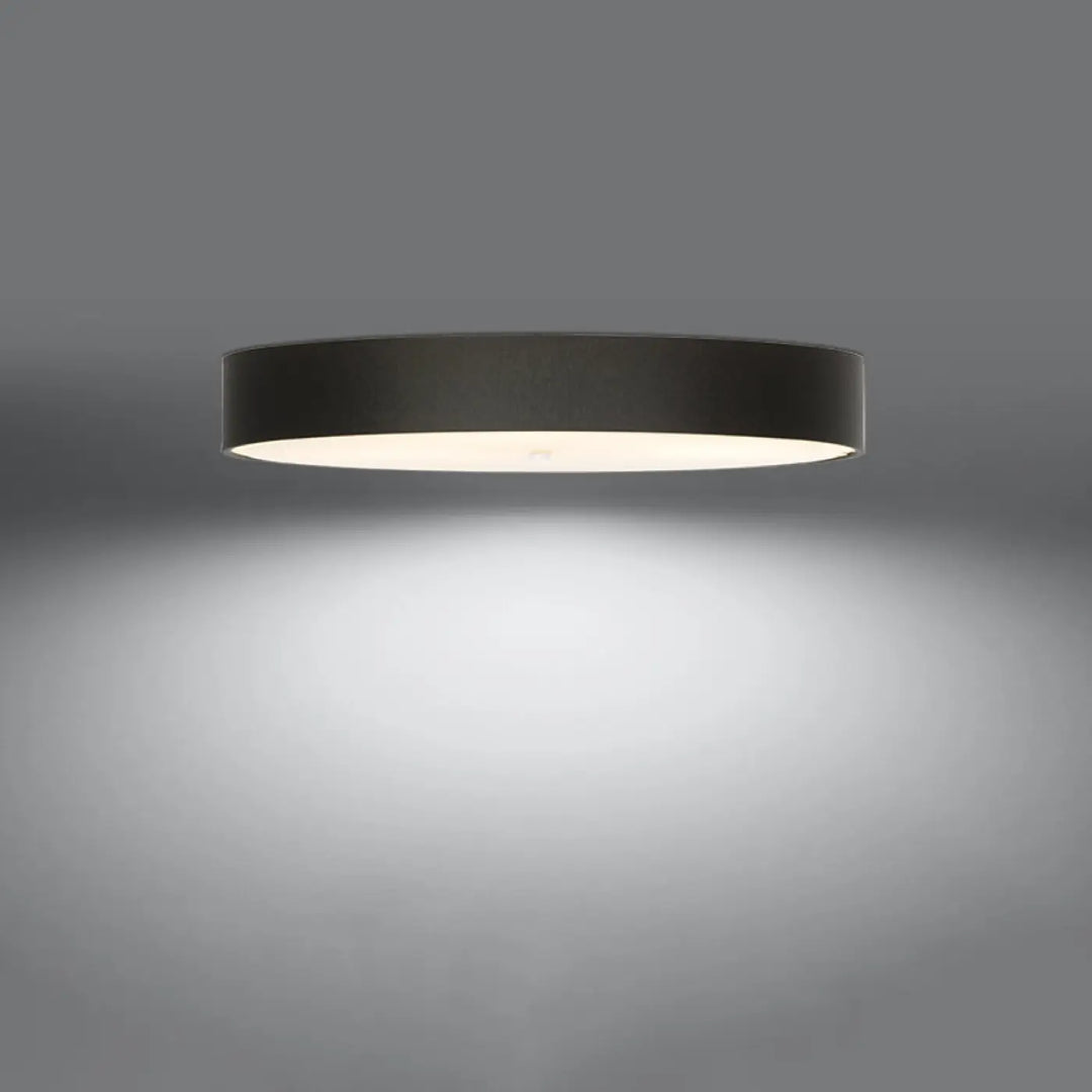 Luminaire plafonnier skala 100 noir rond moderne avec finition mate et lumière douce pour plafond minimaliste élégant