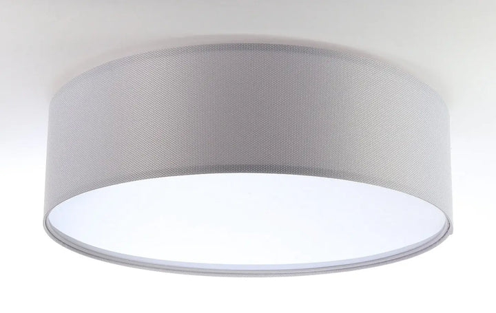 Luminaire plafonnier rond avec abat-jour en tissu gris clair texturé et diffuseur blanc lisse intérieur