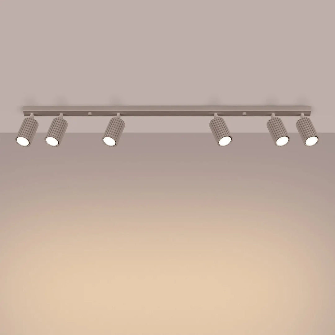 Plafonnier karbon allie design minimaliste en nickel brossé taupe avec cinq spots cylindriques à ampoules gu10 interchangeables
