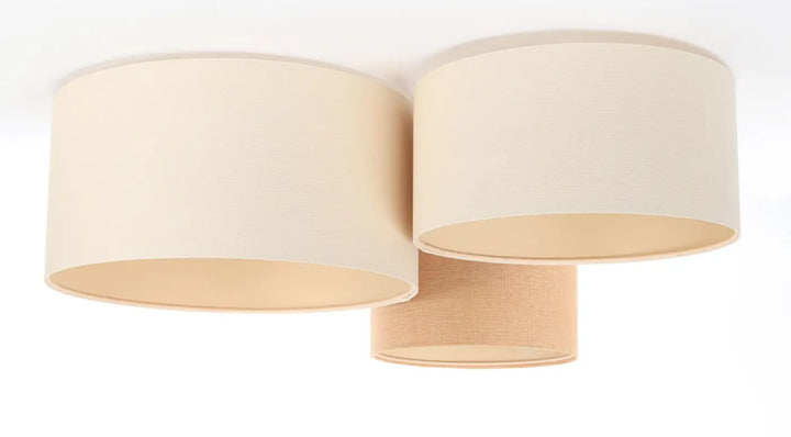 Luminaire plafonnier trio boho crème caramel avec abat-jours cylindriques en tissu naturel crème et doublure beige subtil